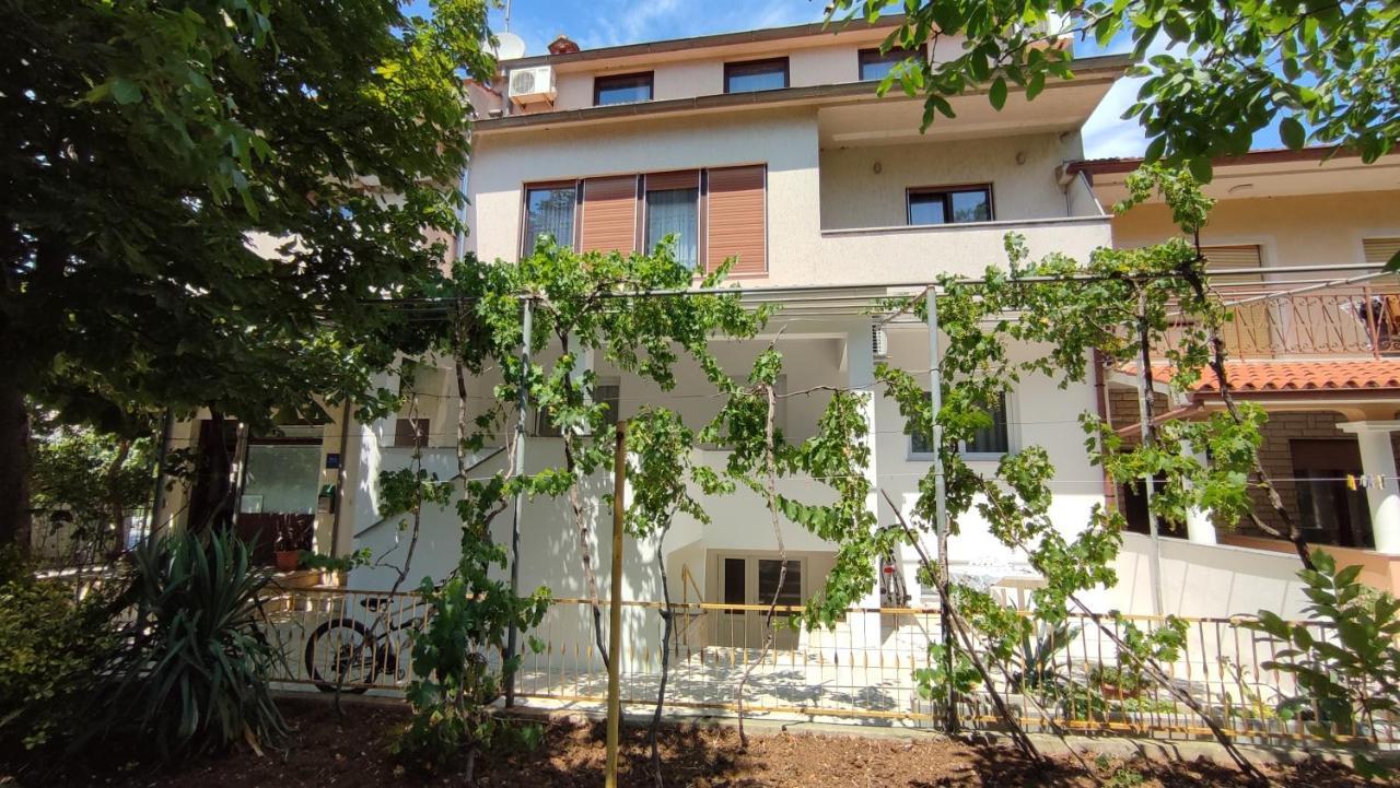 Apartment Blaskovic Pula Exterior photo